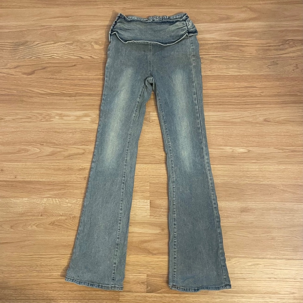 SHEIN EZwear Women's Casual Fashionable Flared Jeans With Waist Pleats Size XXS